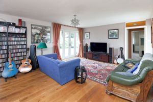 Sitting Area- click for photo gallery